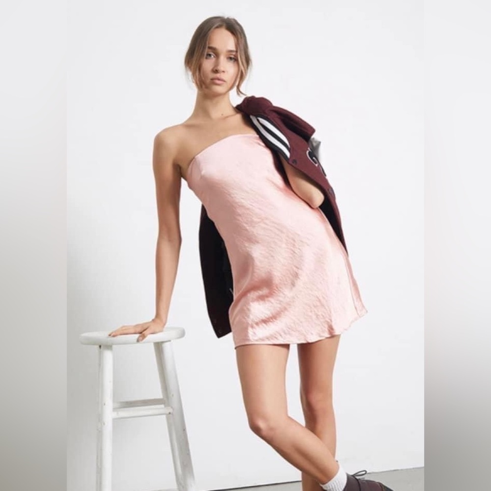 LA Hearts Strapless Dress
